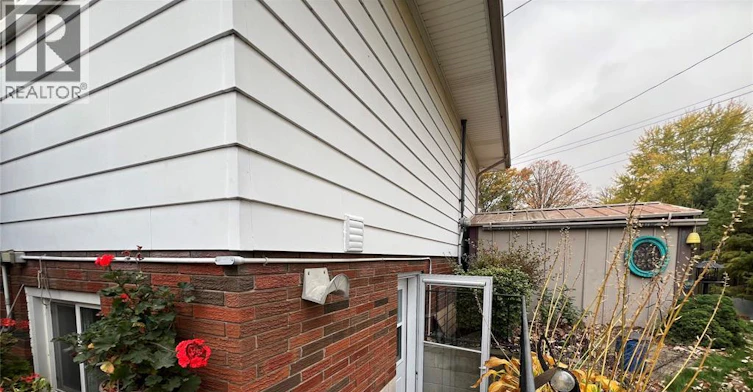 LOWER-1880 Liberty, Windsor, ON, N9E 1J2