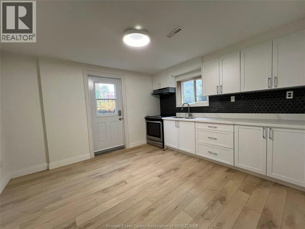 LOWER-1880 Liberty, Windsor, ON, N9E 1J2 - 4