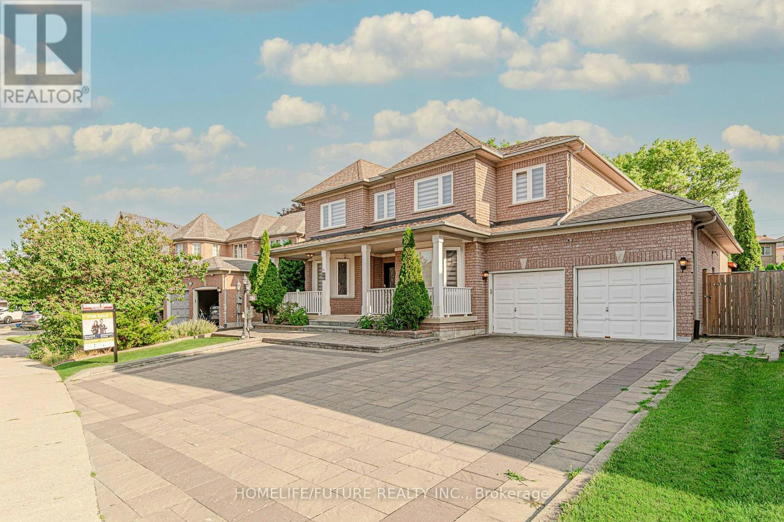 42 Boxwood Crescent, Markham, ON, L3S 3P6 - 2