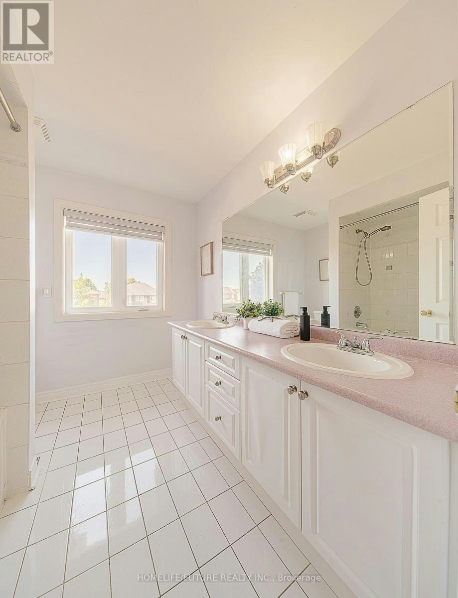 42 Boxwood Crescent, Markham, ON, L3S 3P6 - 32