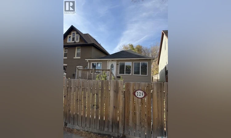 229 I Avenue N