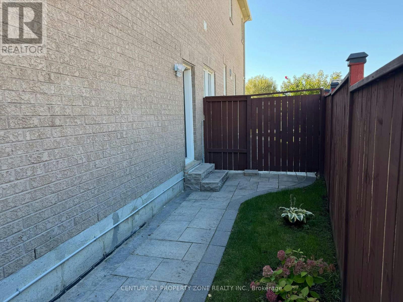 BSMT-7330 Saint Barbara Boulevard, Mississauga, ON, L5W 0C3 - 3