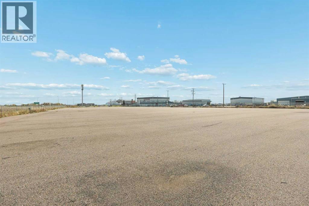 330 Stubb Ross Road, Lethbridge, AB, T1K 7N3