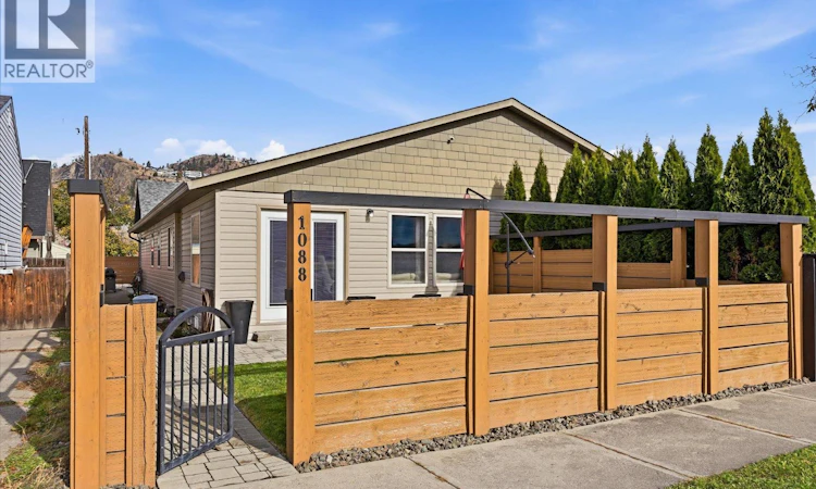1088 Coronation Avenue