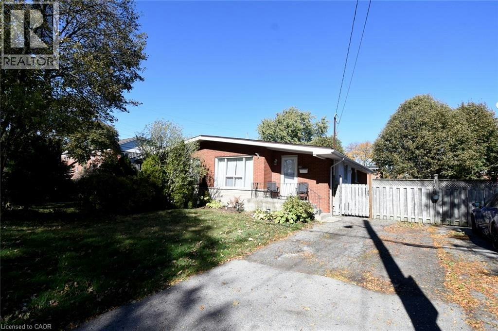 5 Ronaldshay Avenue, Hamilton, ON, L9A 3B2