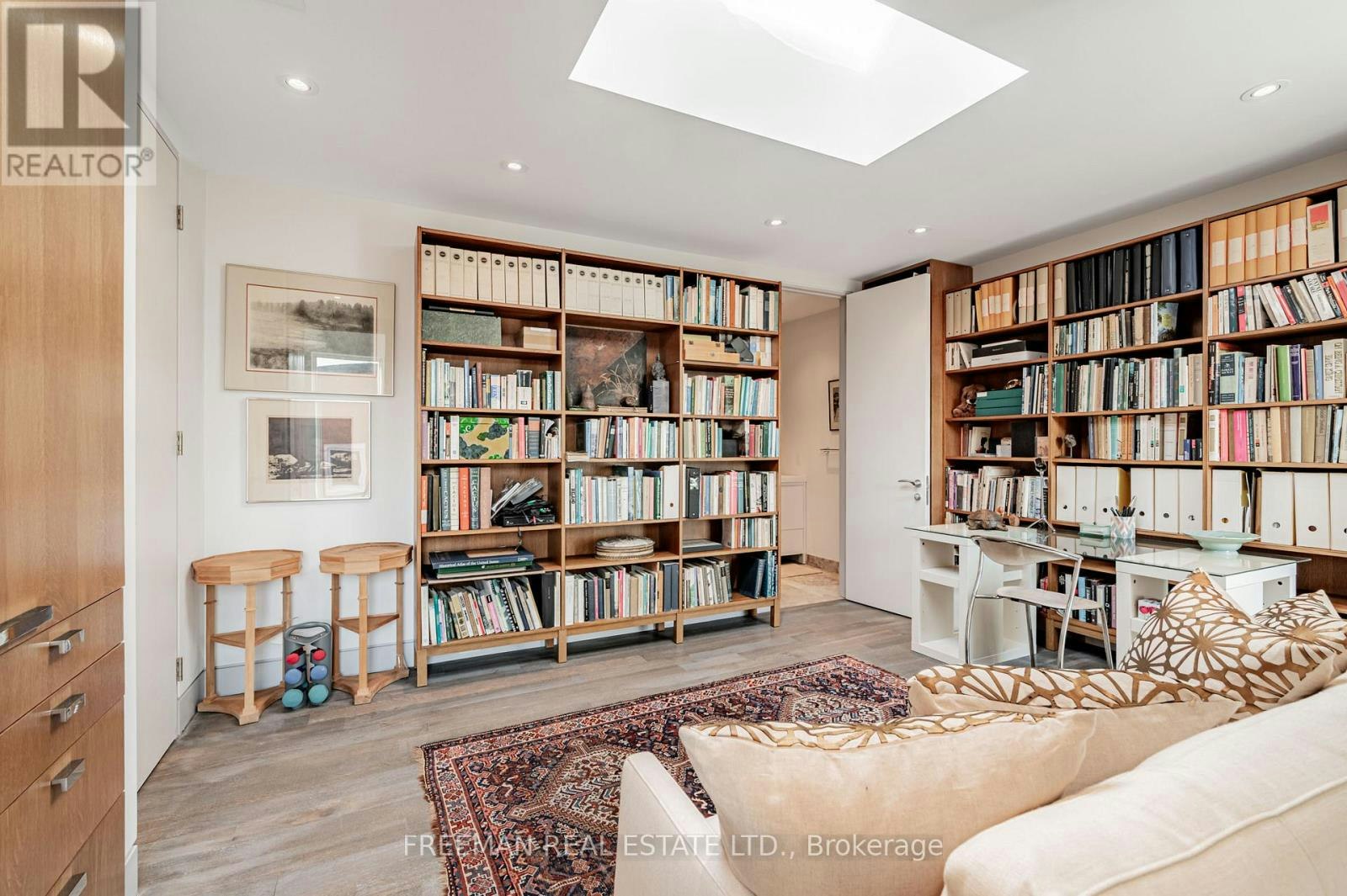 UPPER-21 Howland Avenue, Toronto, ON, M5R 3B2 - 30
