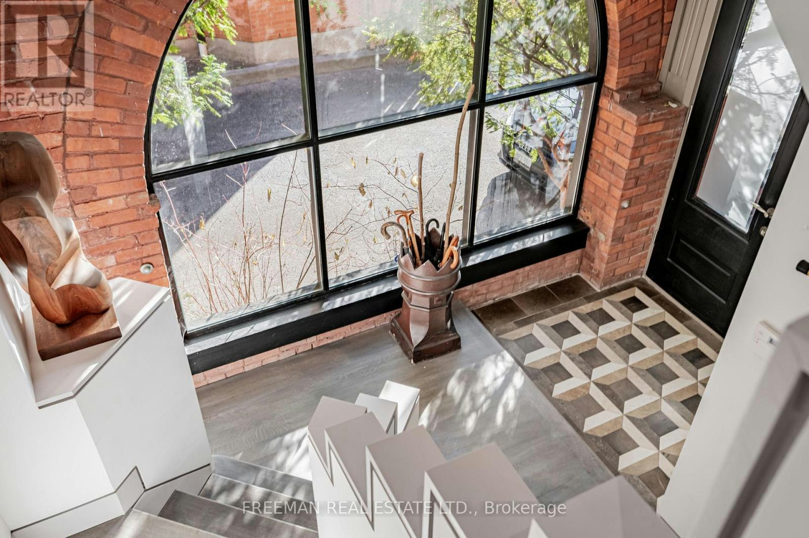 UPPER-21 Howland Avenue, Toronto, ON, M5R 3B2 - 3