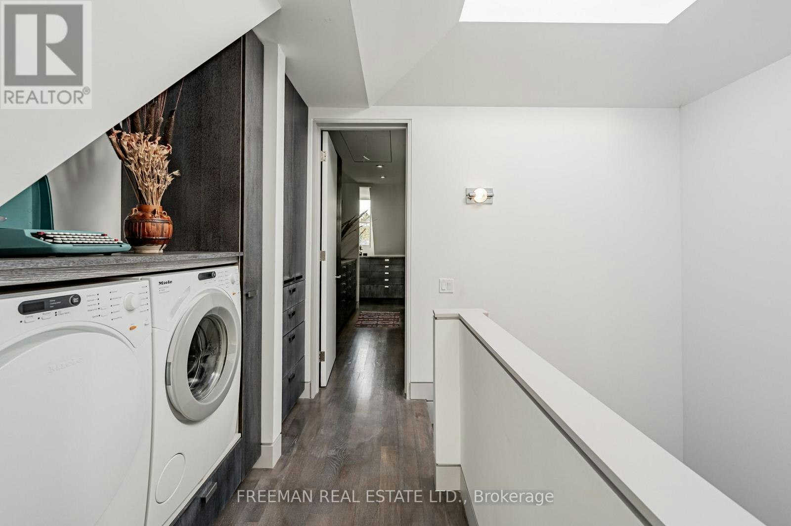 UPPER-21 Howland Avenue, Toronto, ON, M5R 3B2 - 27