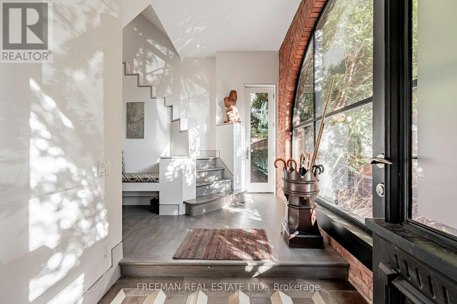 UPPER-21 Howland Avenue, Toronto, ON, M5R 3B2 - 2