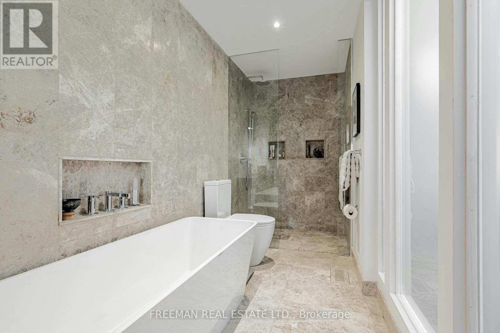 UPPER-21 Howland Avenue, Toronto, ON, M5R 3B2 - 26