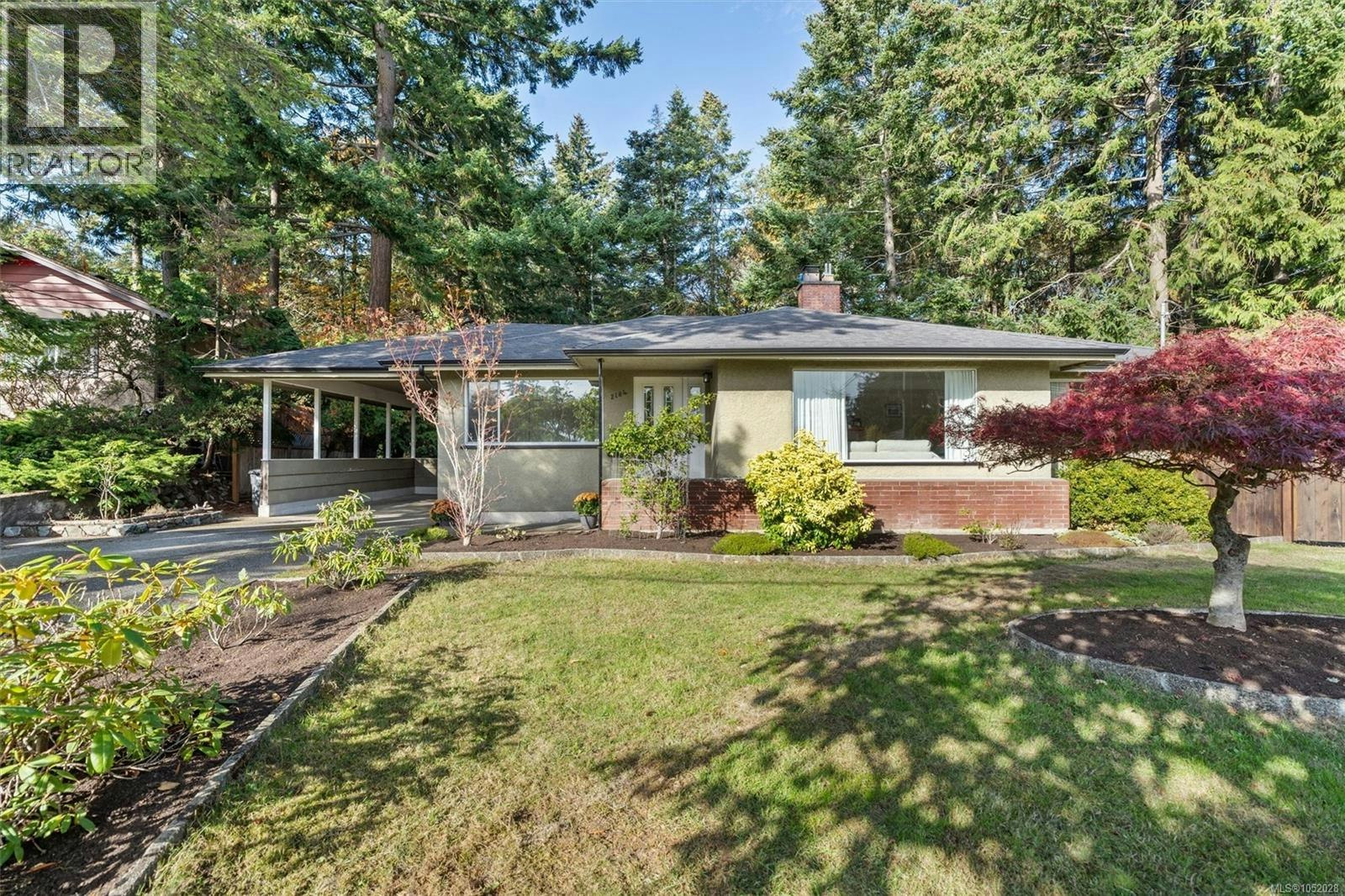 2104 Wenman Drive, Saanich, BC, V8N 2S2