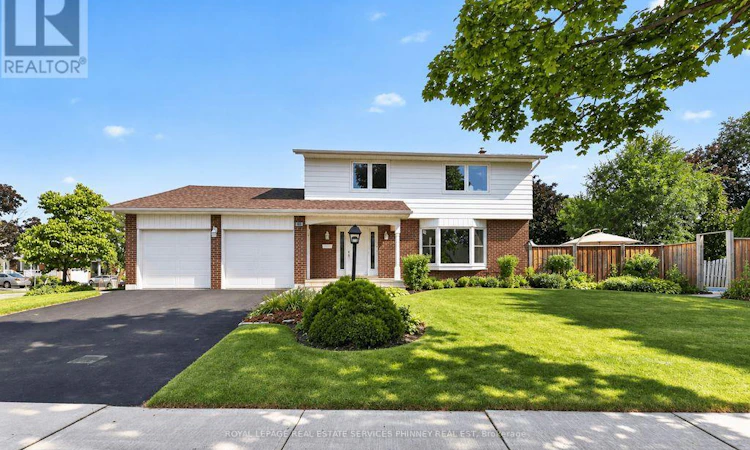 838 Saddle Crescent