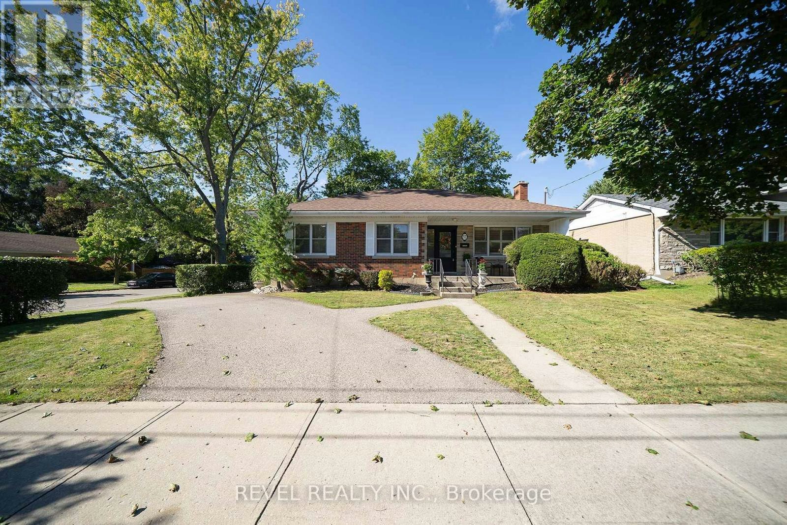 57 Devon Street, Brantford, ON, N3R 1M5