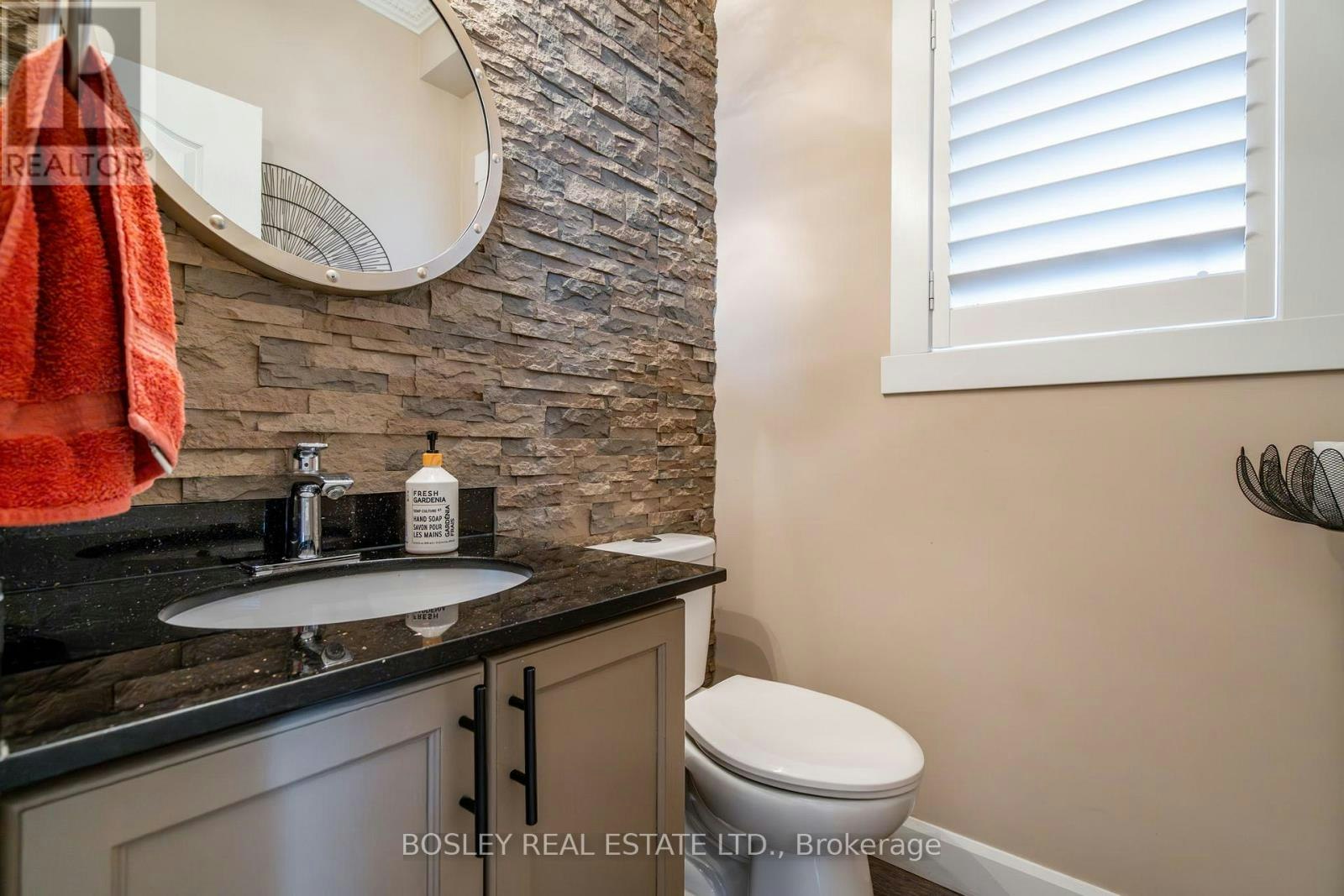 9 Dewsbury Way, Hamilton, ON, L8E 6C4 - 13