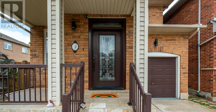 9 Dewsbury Way, Hamilton, ON, L8E 6C4 - 2
