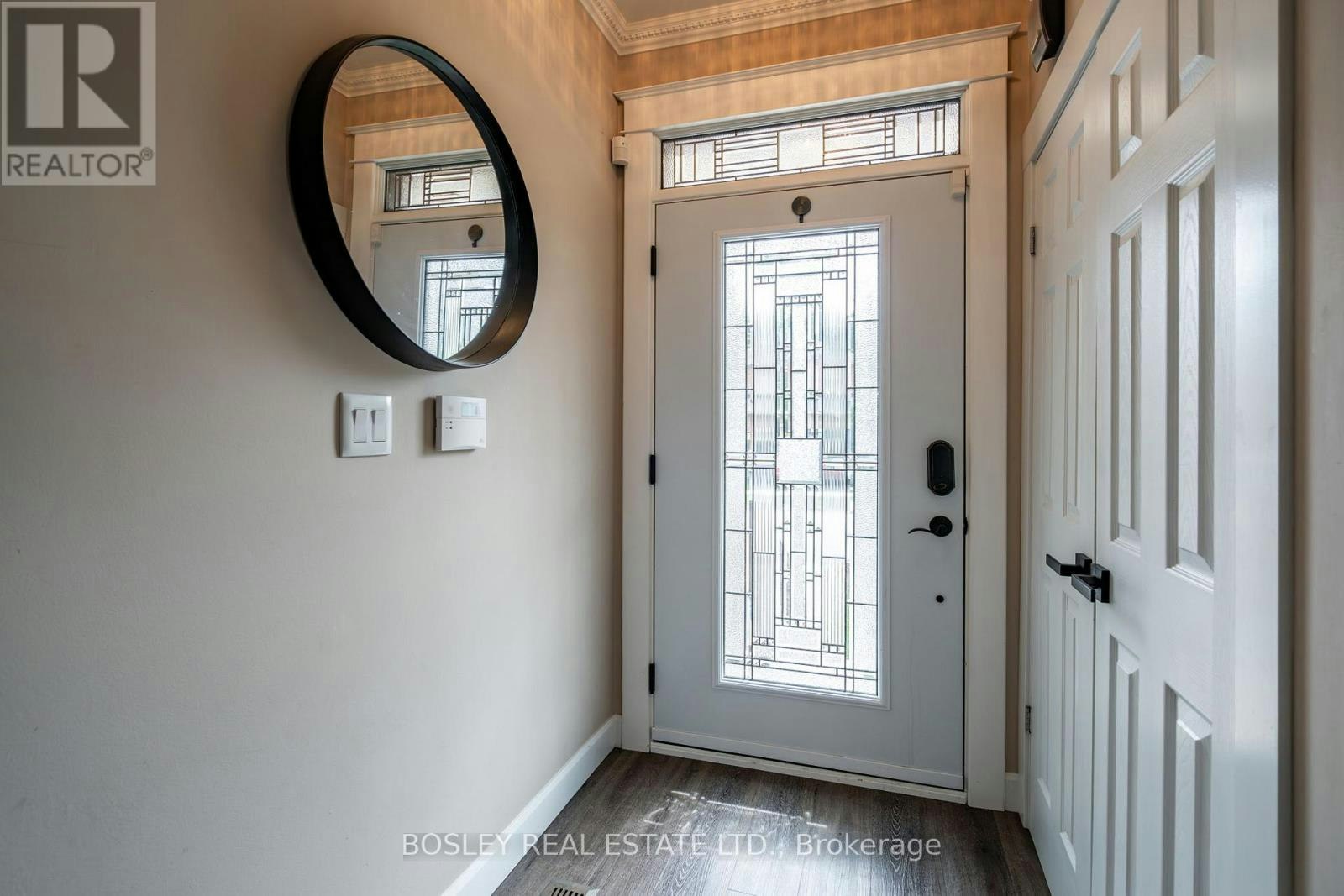 9 Dewsbury Way, Hamilton, ON, L8E 6C4 - 6