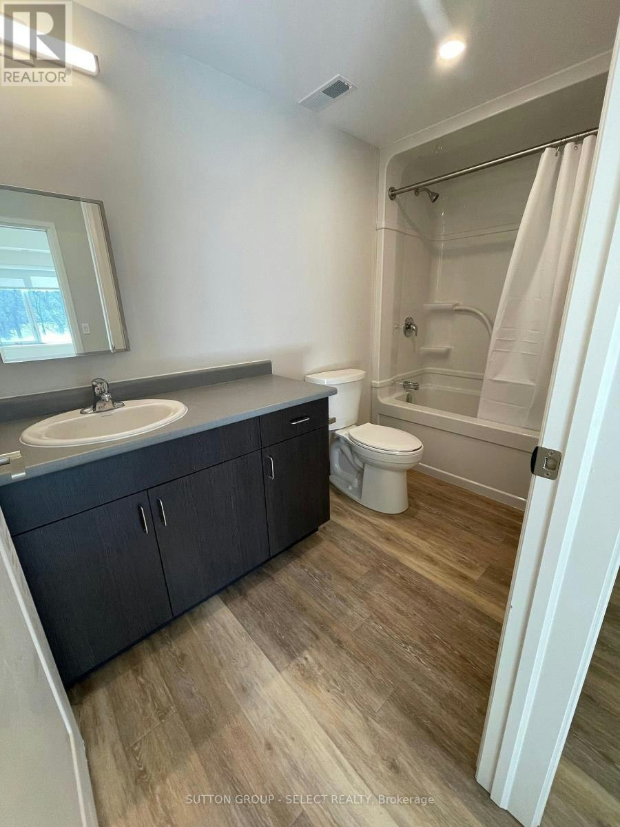 910-99 Pond Mills Road, London, ON, N5Z 3X3 - 8