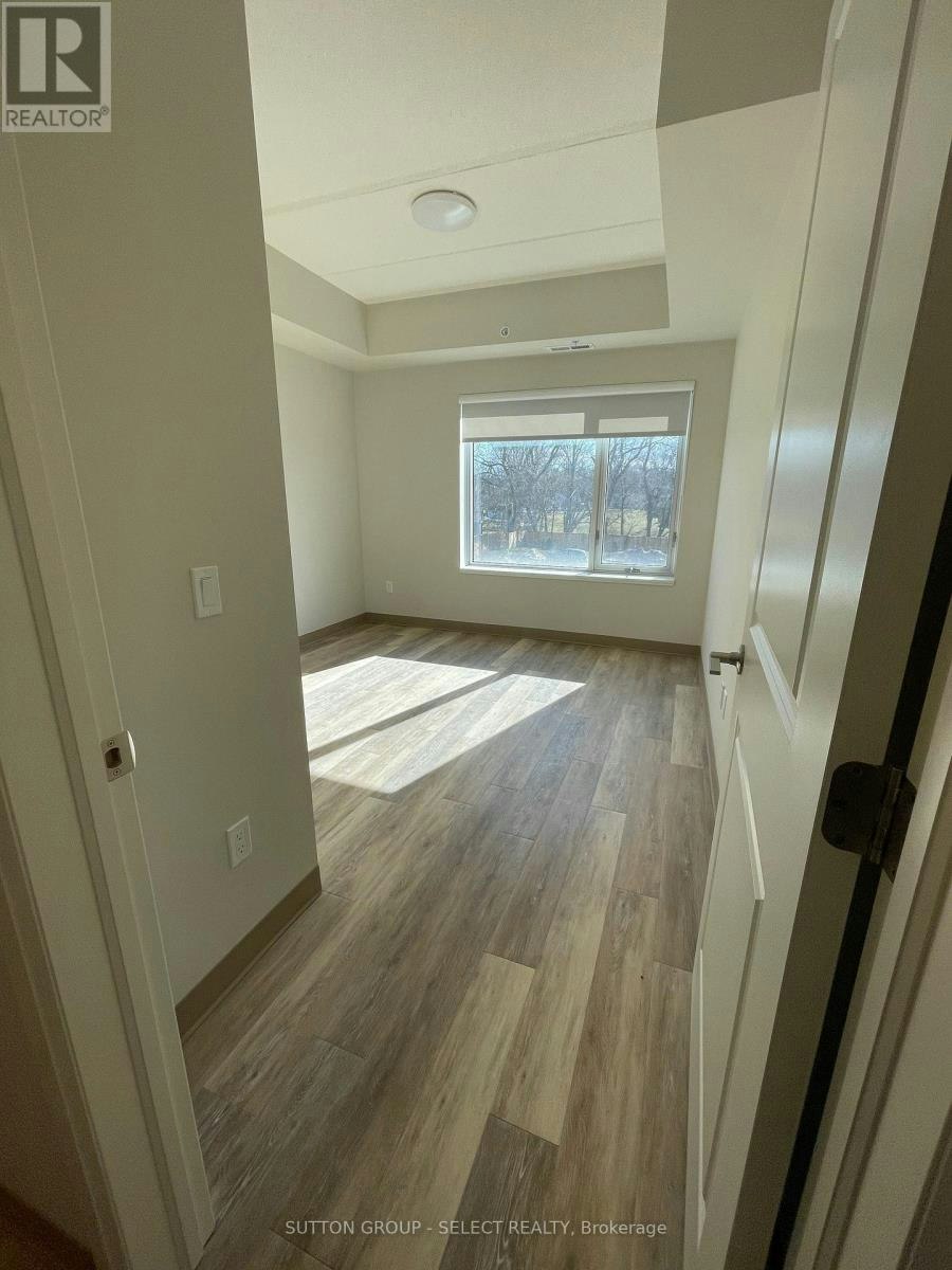 910-99 Pond Mills Road, London, ON, N5Z 3X3 - 6