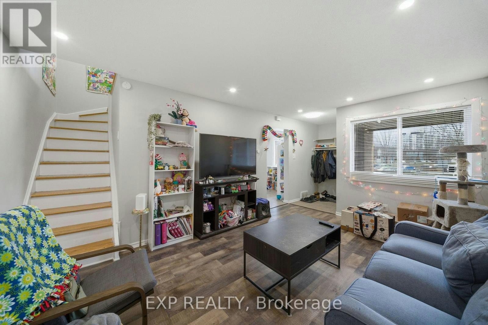 11-1675 Heatherington Road, Ottawa, ON, K1V 8V8 - 4