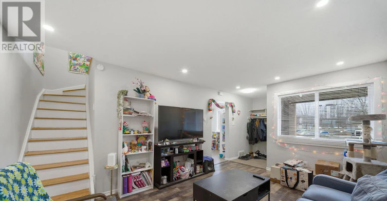 11-1675 Heatherington Road, Ottawa, ON, K1V 8V8 - 4
