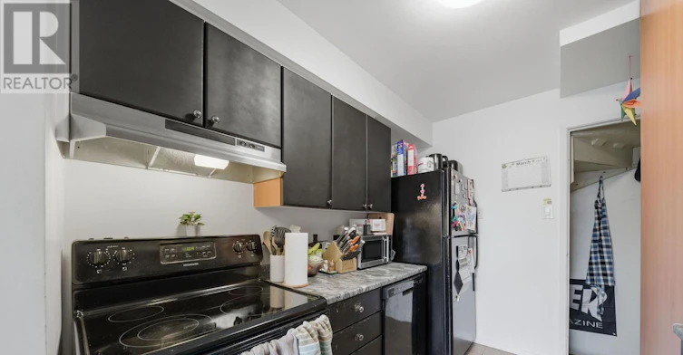 11-1675 Heatherington Road, Ottawa, ON, K1V 8V8 - 8