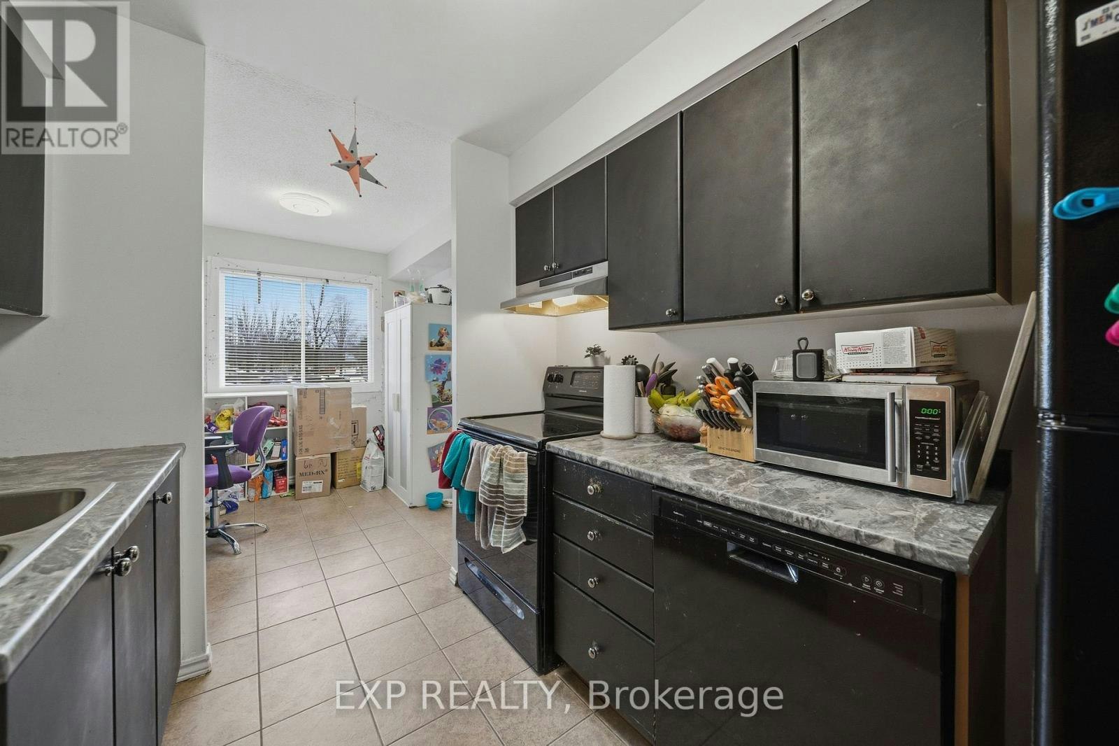 11-1675 Heatherington Road, Ottawa, ON, K1V 8V8 - 11
