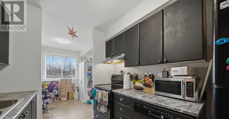 11-1675 Heatherington Road, Ottawa, ON, K1V 8V8 - 11