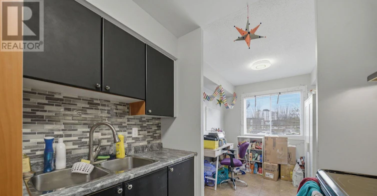 11-1675 Heatherington Road, Ottawa, ON, K1V 8V8 - 10