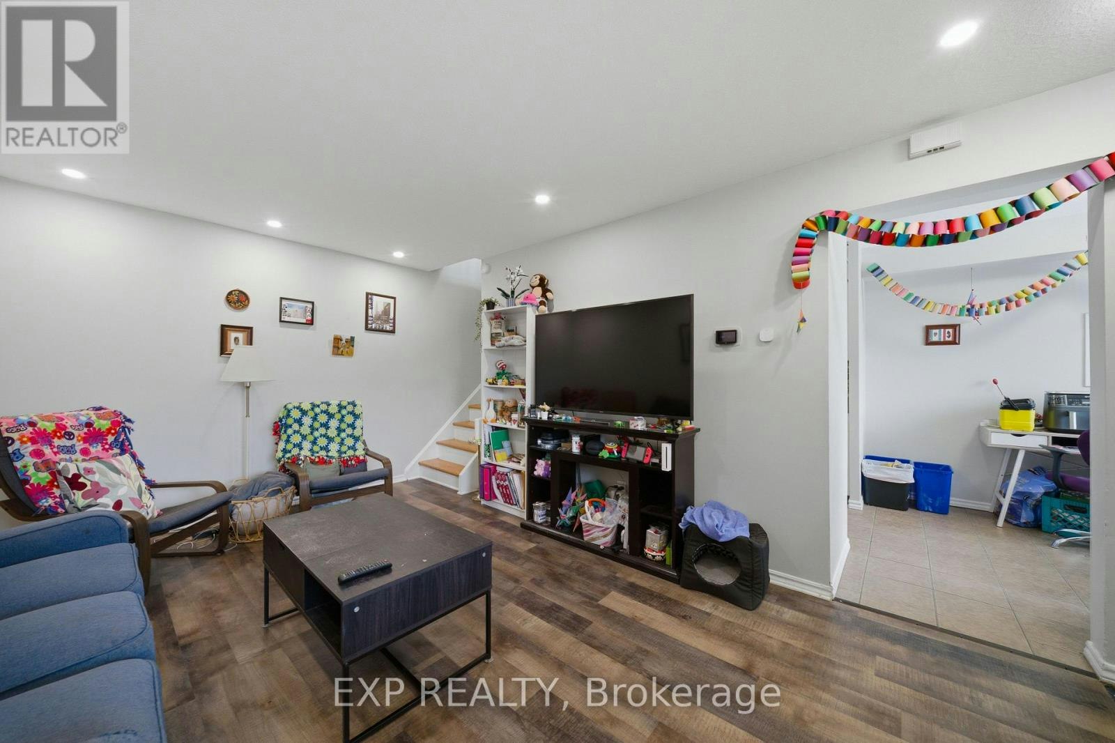 11-1675 Heatherington Road, Ottawa, ON, K1V 8V8 - 3