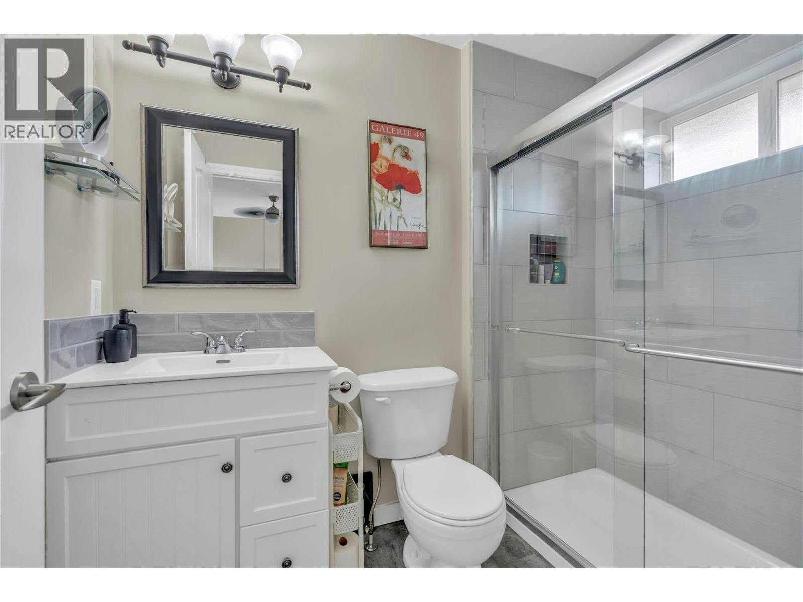 103-849 Winnipeg Street, Penticton, BC, V2N 5N4 - 8