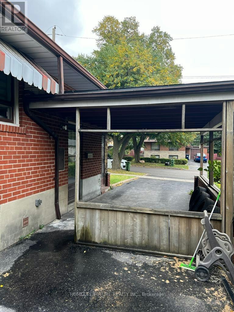 BSMT-134 Applefield Drive, Toronto, ON, M1P 3Y2 - 3