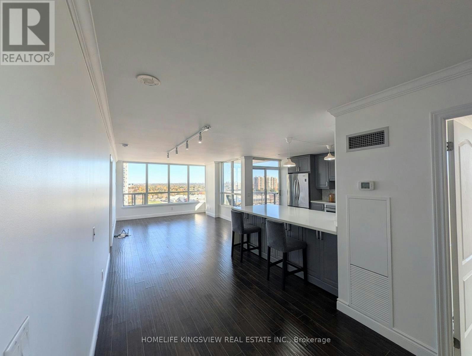 1104-60 Disera Drive, Vaughan, ON, L4J 9G1 - 5