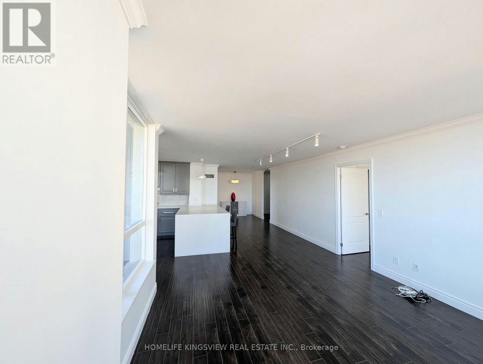 1104-60 Disera Drive, Vaughan, ON, L4J 9G1 - 8