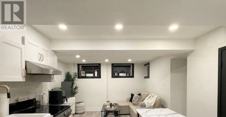 4-121 Sorauren Avenue, Toronto, ON, M6R 2E3 - 3