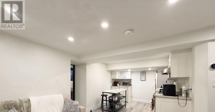 4-121 Sorauren Avenue, Toronto, ON, M6R 2E3 - 5