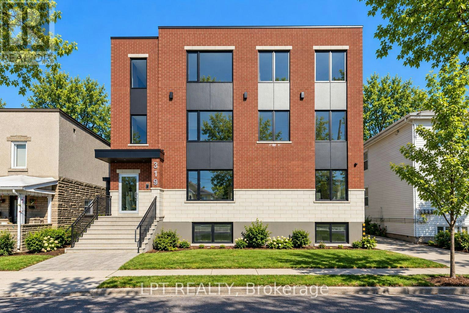 9-319 Shakespeare Street, Ottawa, ON, K1L 5M1