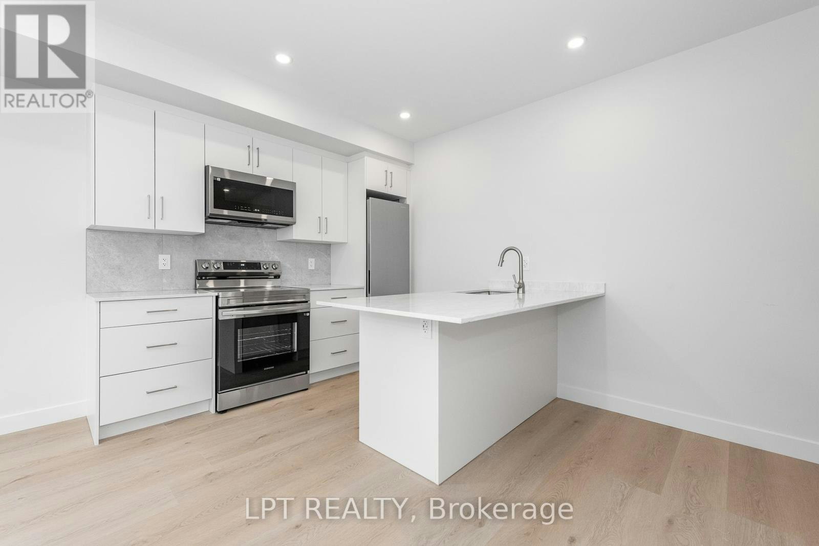 2-319 Shakespeare Street, Ottawa, ON, K1L 5M1 - 3
