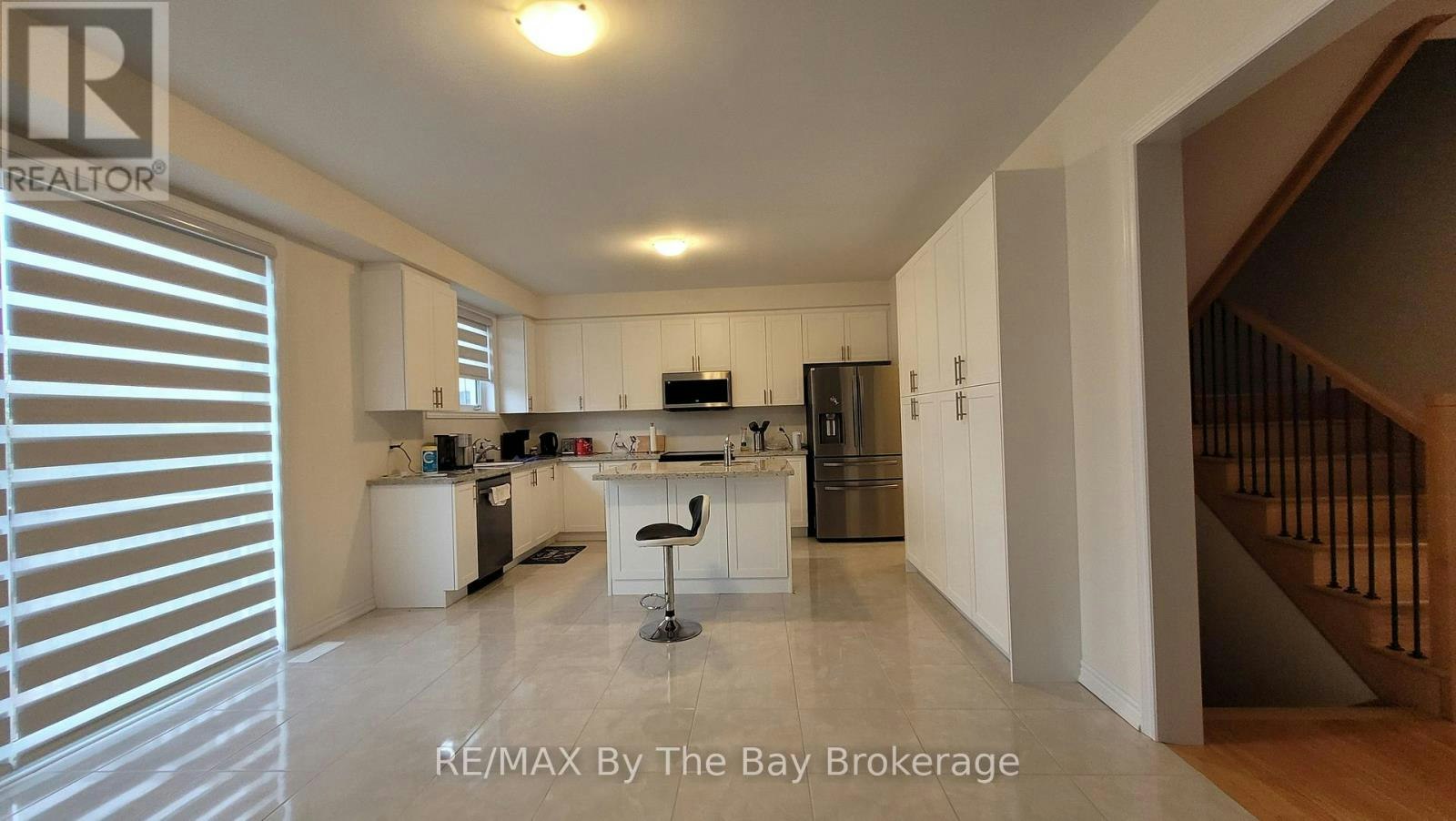 32 Rosanne Circle, Wasaga Beach, ON, L9Z 0N3 - 8
