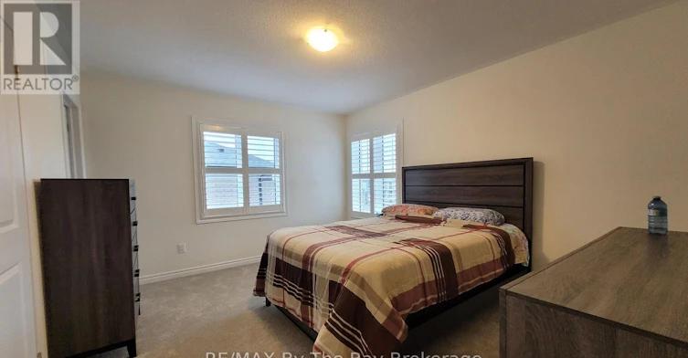 32 Rosanne Circle, Wasaga Beach, ON, L9Z 0N3 - 24