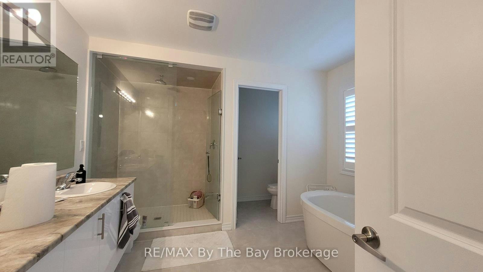 32 Rosanne Circle, Wasaga Beach, ON, L9Z 0N3 - 19