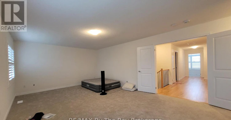 32 Rosanne Circle, Wasaga Beach, ON, L9Z 0N3 - 17