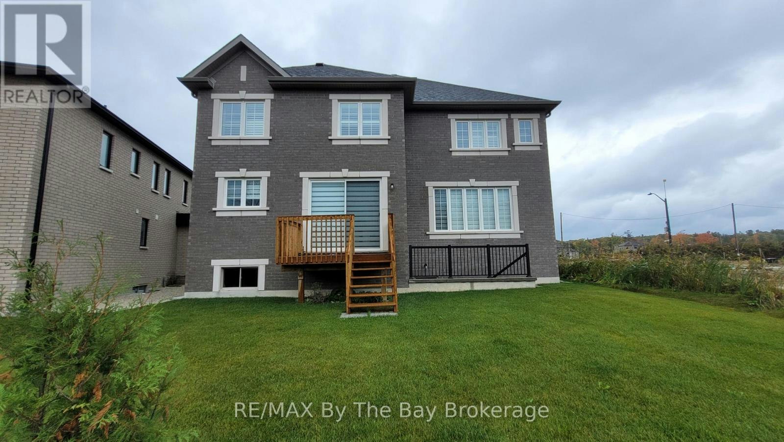 32 Rosanne Circle, Wasaga Beach, ON, L9Z 0N3 - 34