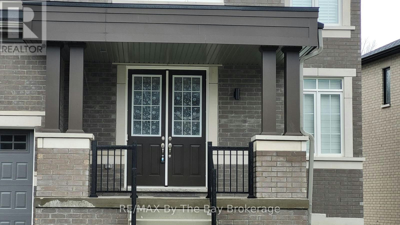 32 Rosanne Circle, Wasaga Beach, ON, L9Z 0N3 - 2