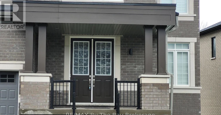 32 Rosanne Circle, Wasaga Beach, ON, L9Z 0N3 - 2