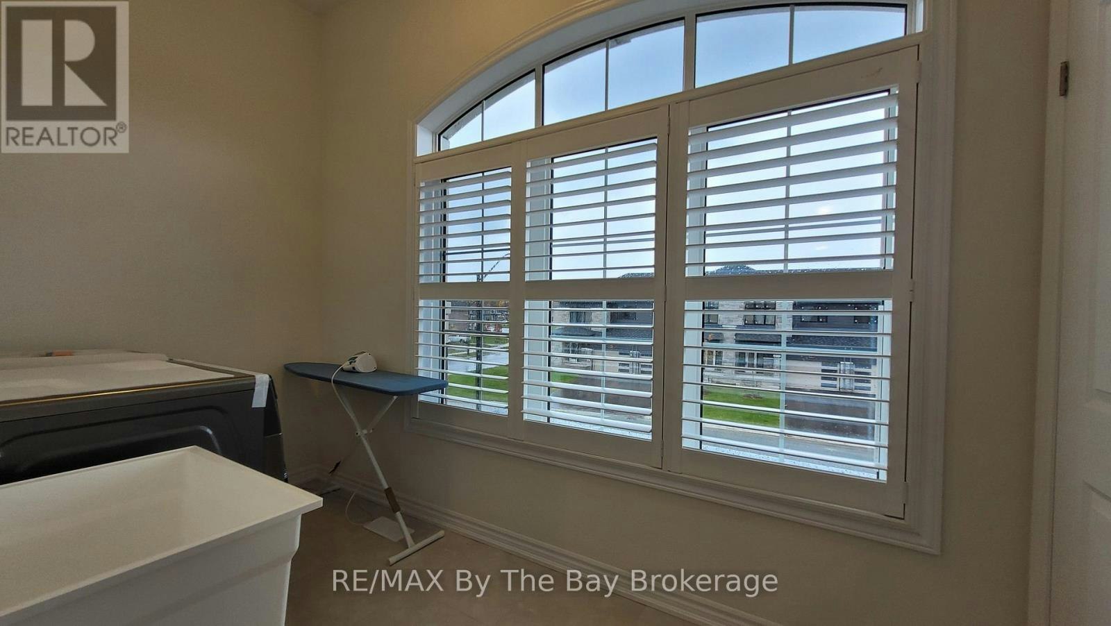 32 Rosanne Circle, Wasaga Beach, ON, L9Z 0N3 - 26