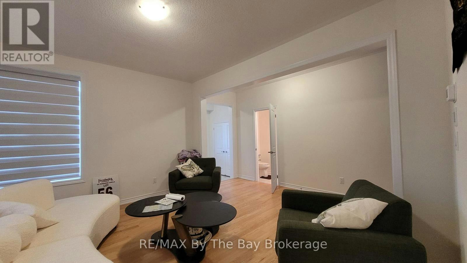 32 Rosanne Circle, Wasaga Beach, ON, L9Z 0N3 - 6