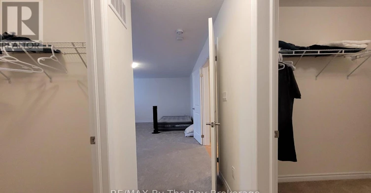 32 Rosanne Circle, Wasaga Beach, ON, L9Z 0N3 - 22