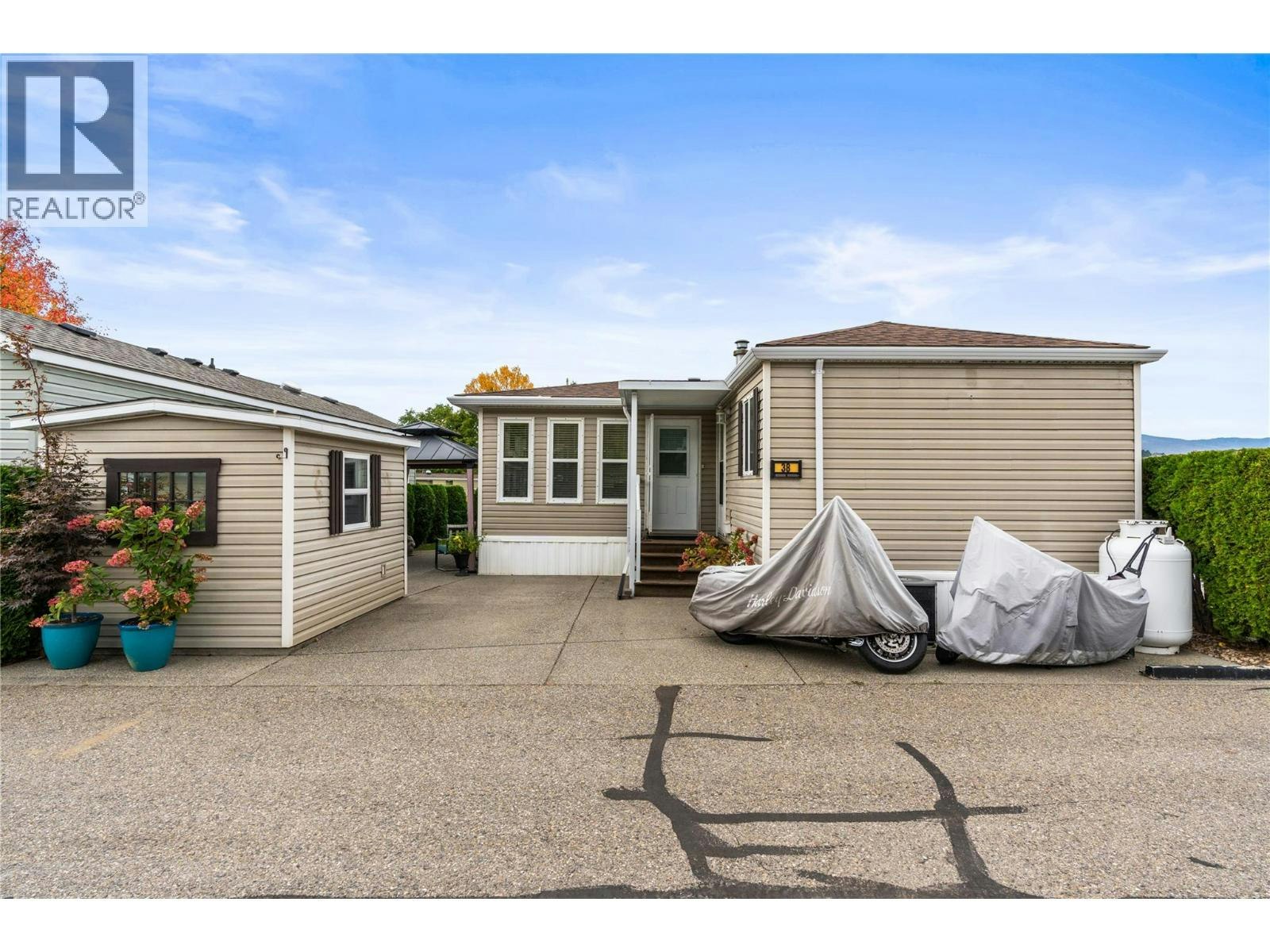 38-8000 Highland Road - 4