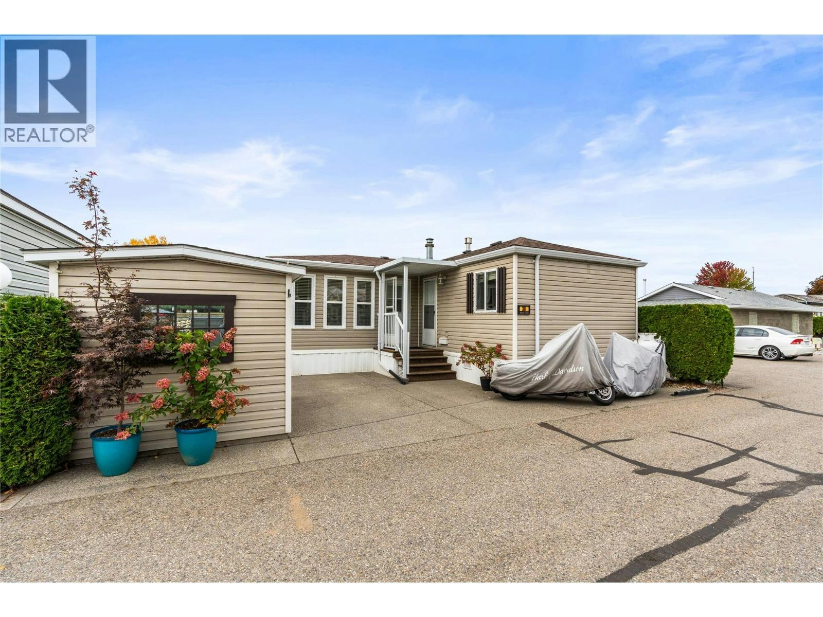38-8000 Highland Road - 2