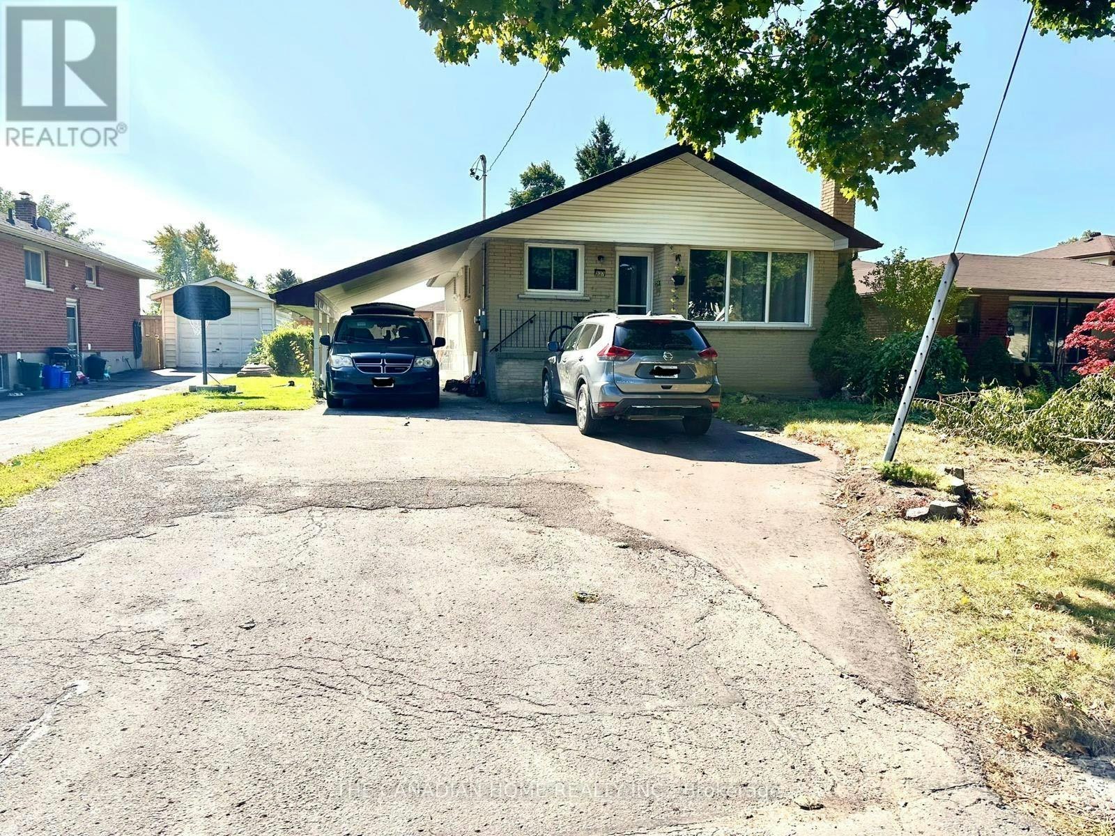 537 Oakwood Avenue, Oshawa, ON, L1G 2R1
